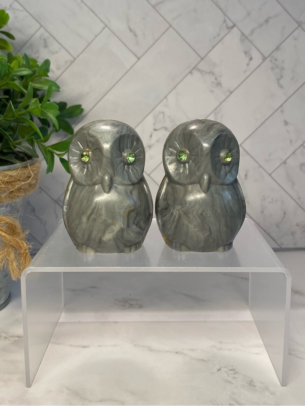Vintage 70s Marble-Look Owls Salt and Pepper Shakers Made in Hong Kong